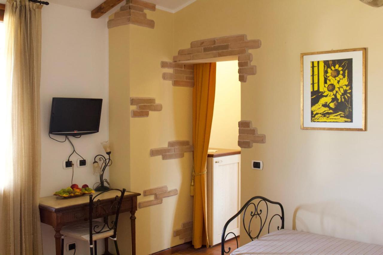 צ'זנה Casale Del Fattore מראה חיצוני תמונה