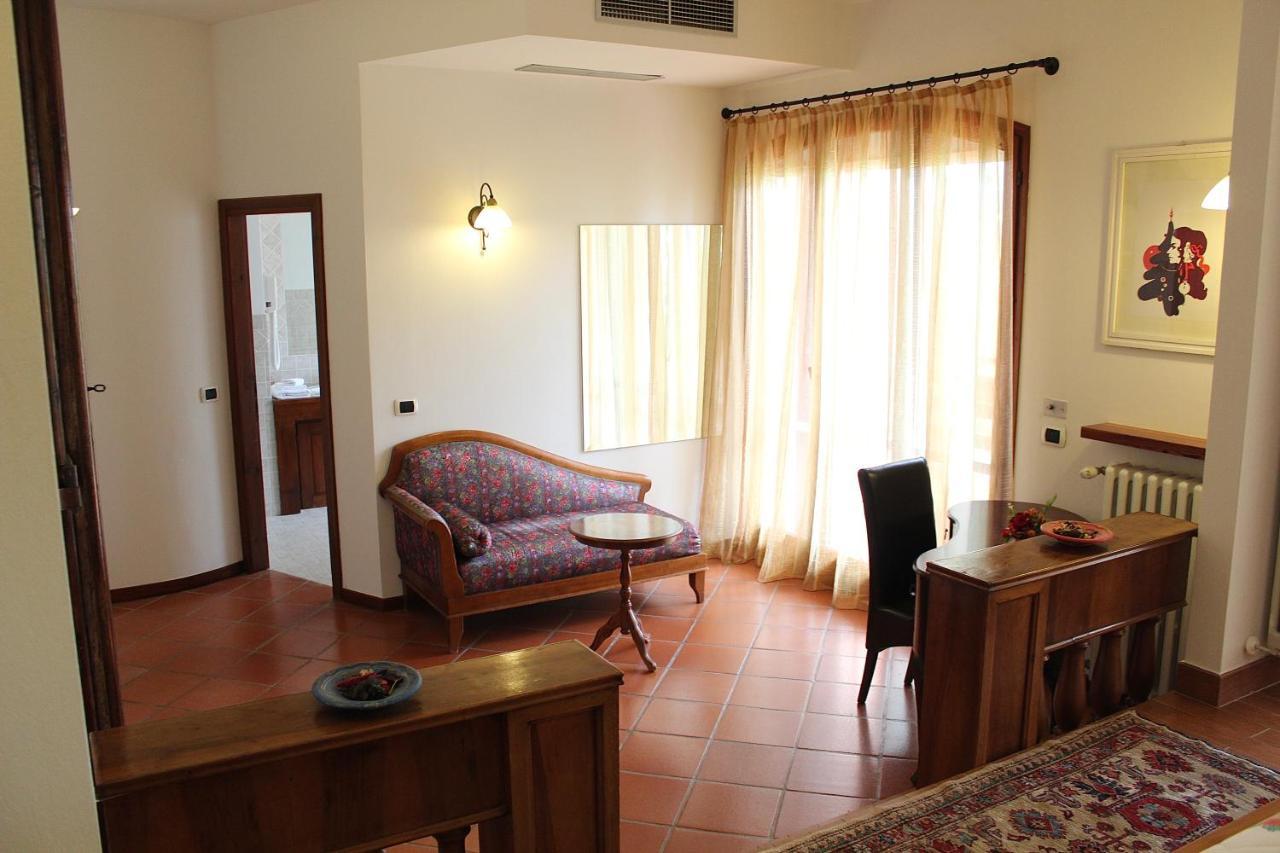 צ'זנה Casale Del Fattore מראה חיצוני תמונה
